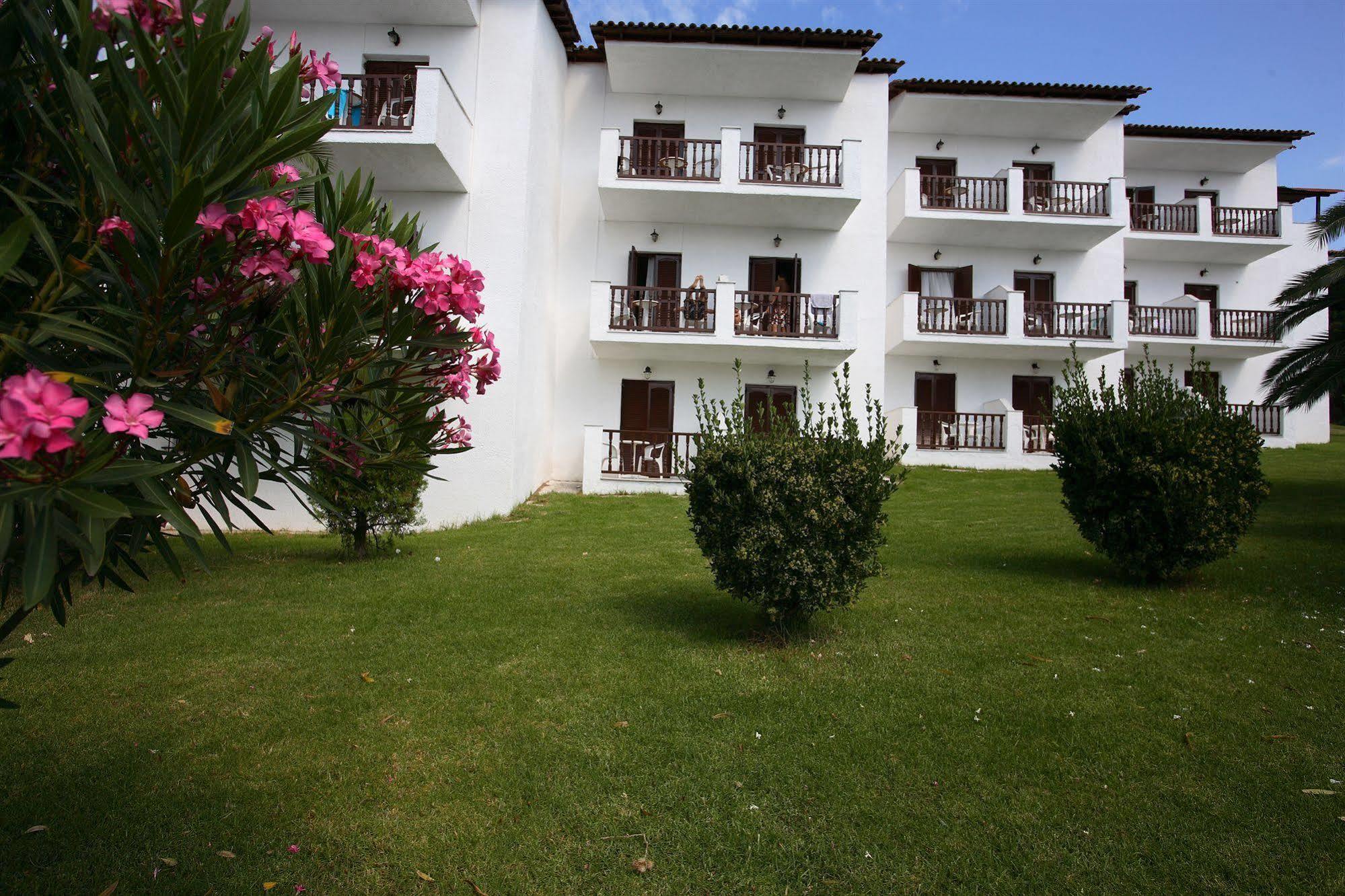 Hotel Paradise Vasilias  Extérieur photo