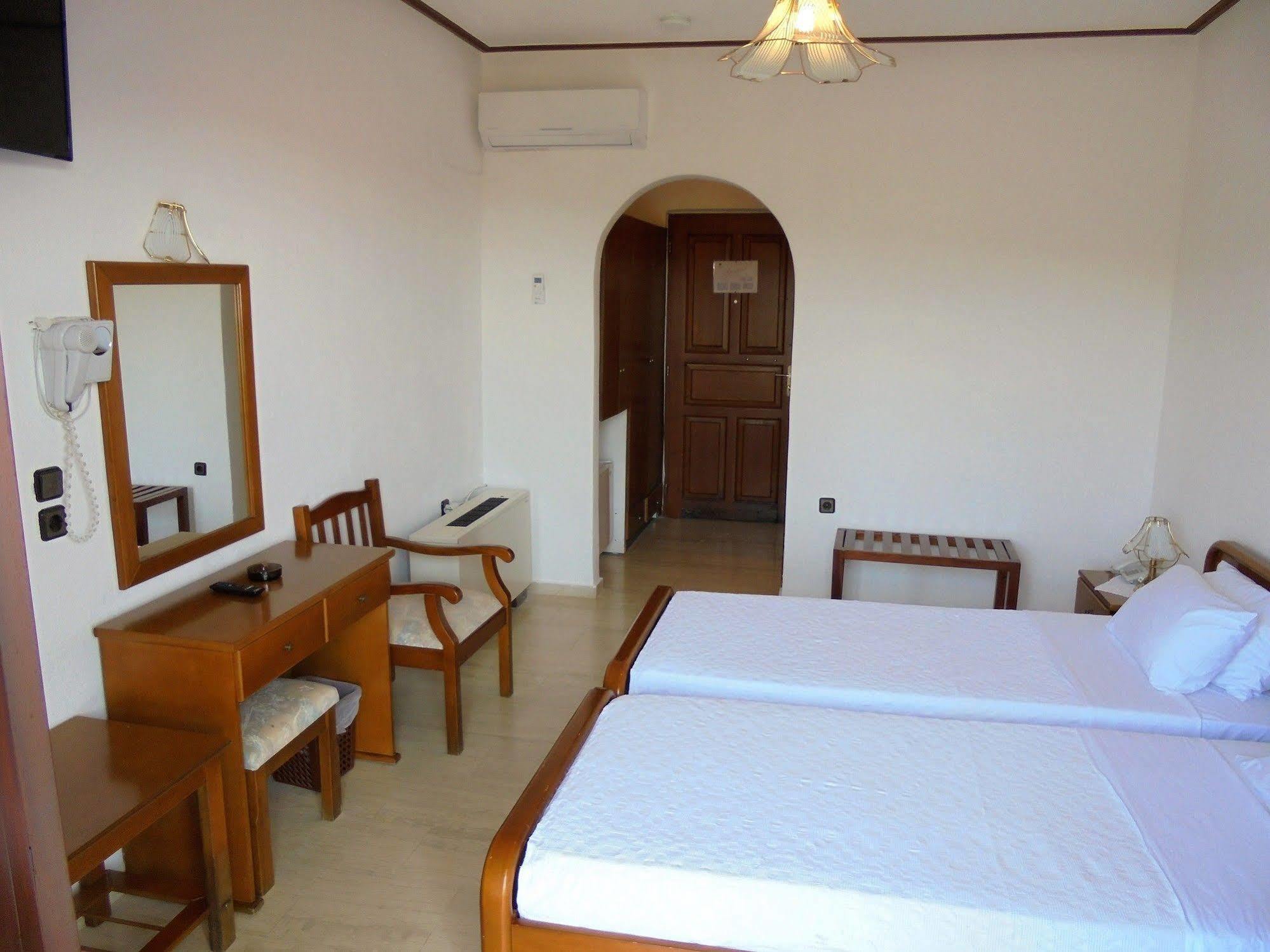 Hotel Paradise Vasilias  Extérieur photo
