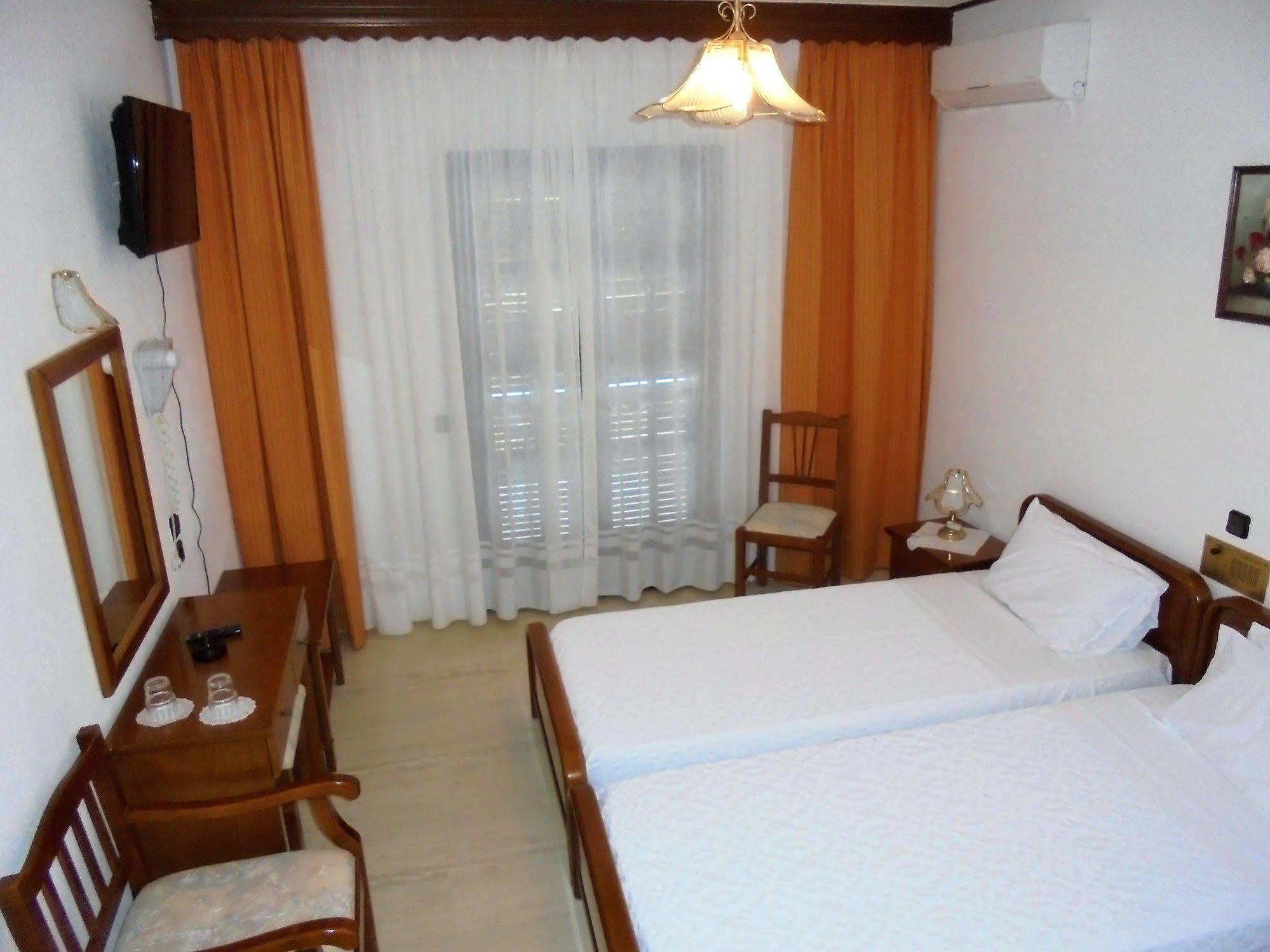 Hotel Paradise Vasilias  Extérieur photo